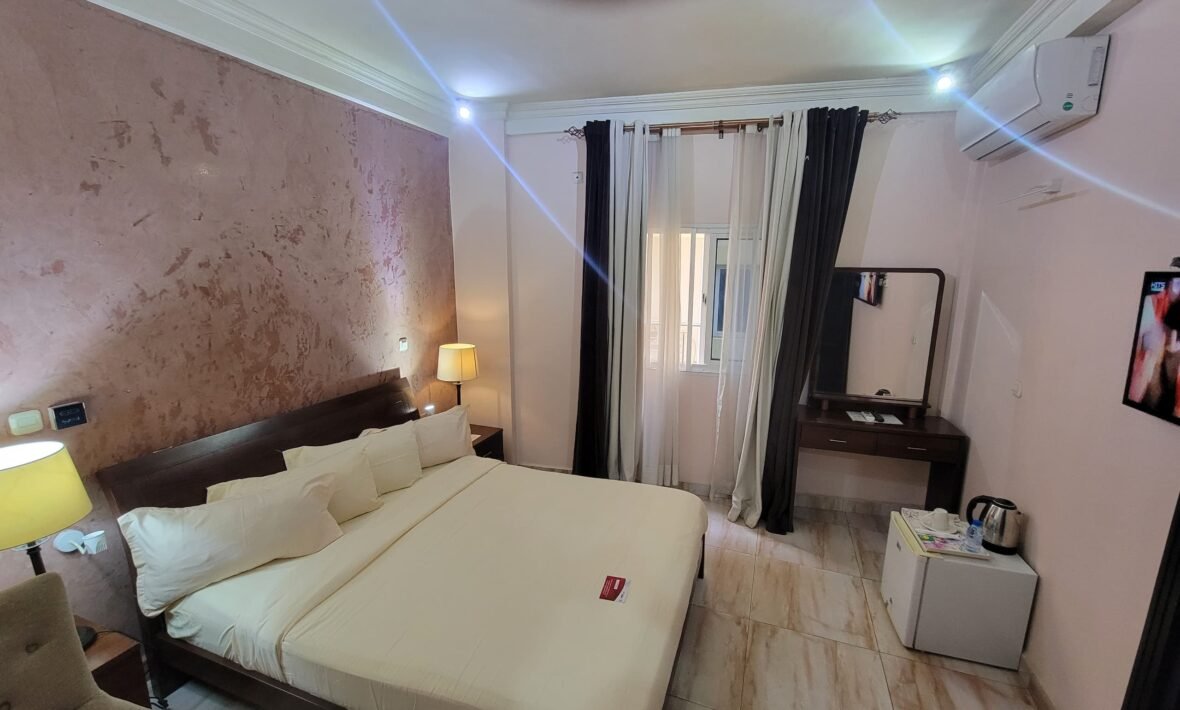 Prestige Room 