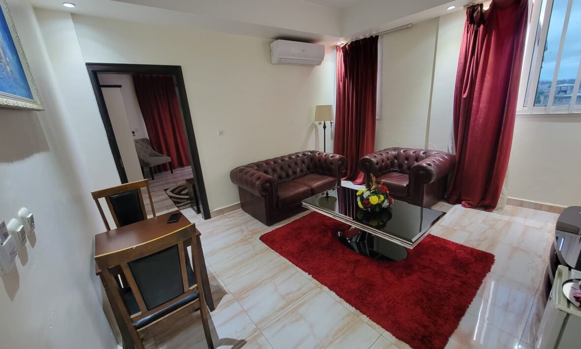 Deluxe Senior Suite 